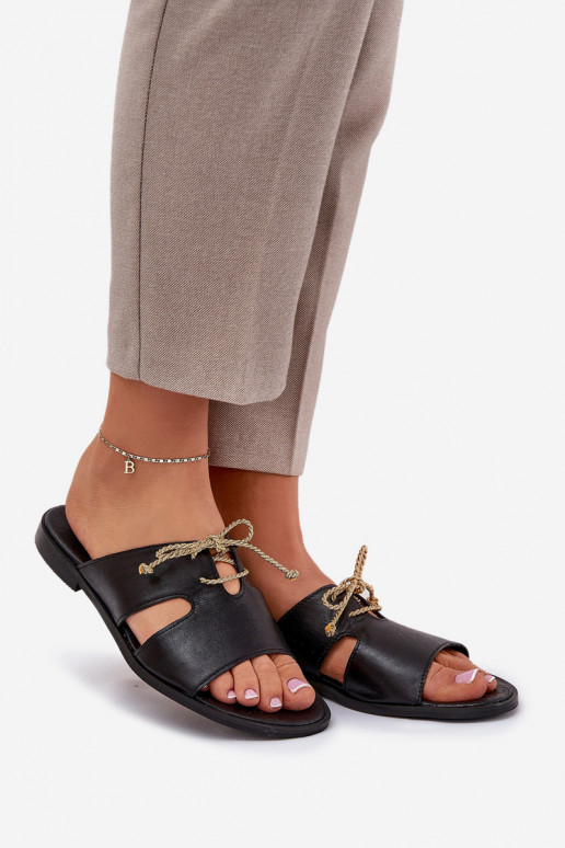 Chinelos de couro Feminino com salto largo Zazoo 3022 cor preta Chinelos de couro Feminino com salto largo Zazoo 3022 cor preta