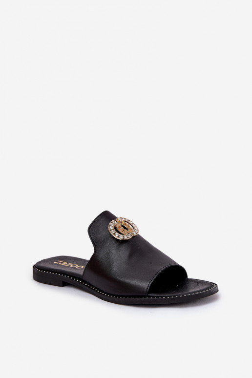 Estilo elegante Chinelos de couro Feminino com enfeites Zazoo 3008 cor preta Estilo elegante Chinelos de couro Feminino com enfeites Zazoo 3008 cor preta