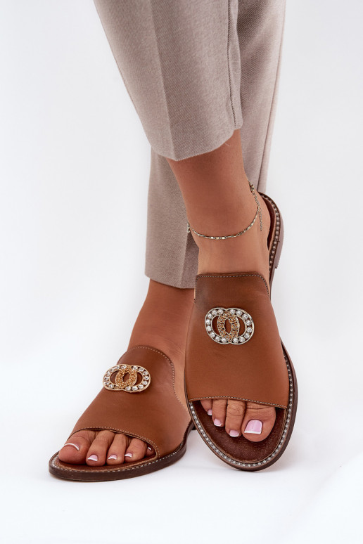 Estilo elegante Chinelos de couro Feminino com enfeites Zazoo 3008 cor marrom Estilo elegante Chinelos de couro Feminino com enfeites Zazoo 3008 cor marrom