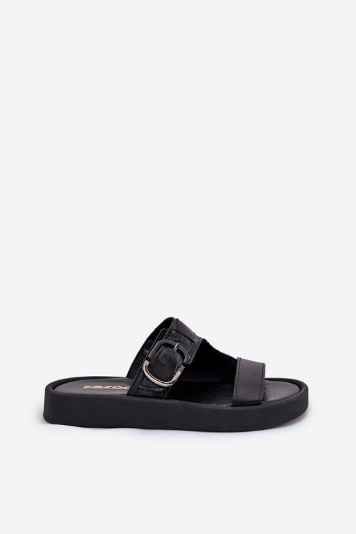 Chinelos de couro Feminino com uma plataforma Zazoo 3024 cor preta Chinelos de couro Feminino com uma plataforma Zazoo 3024 cor preta