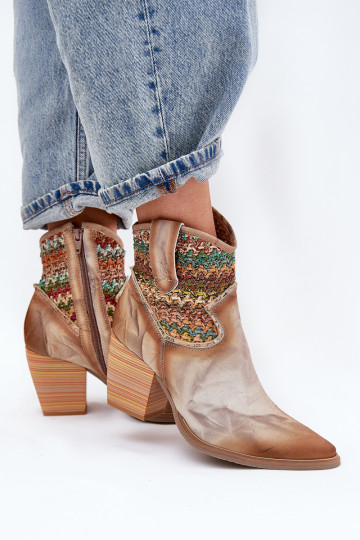 Botins de couro de estilo cowboy com salto decorados com padrão trançado Tai turiciejka 06810-29 em várias cores