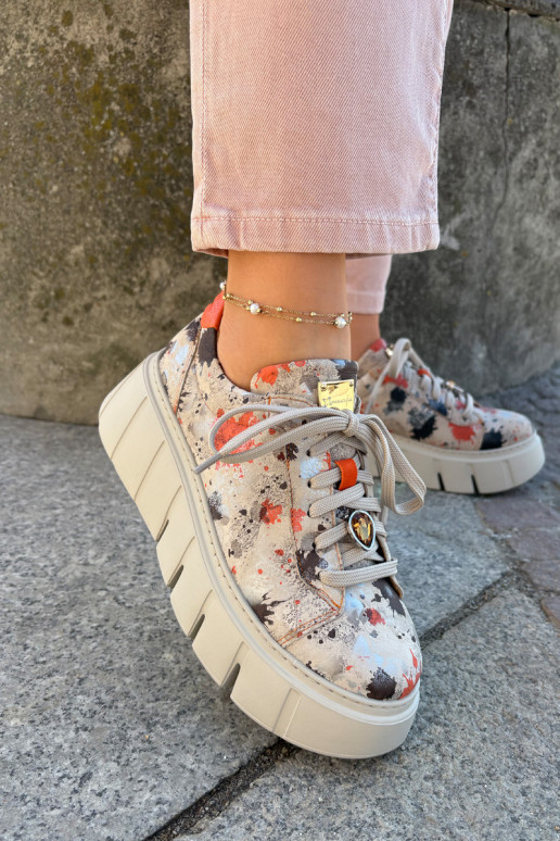 Pele À modalo de tênis com uma plataforma Tem que serciejka 06891-18 bege