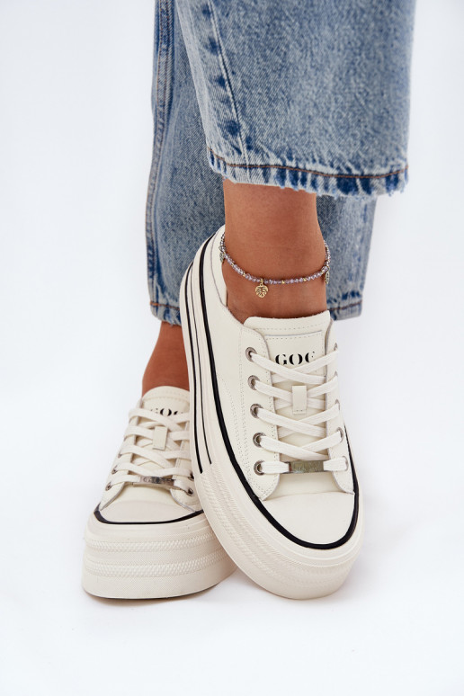 Pele Sapatos de lazer com uma plataforma GOE RR2N4106 cor branca Pele Sapatos de lazer com uma plataforma GOE RR2N4106 cor branca