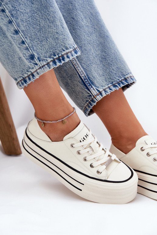 Pele Sapatos de lazer com uma plataforma GOE RR2N4106 cor branca Pele Sapatos de lazer com uma plataforma GOE RR2N4106 cor branca