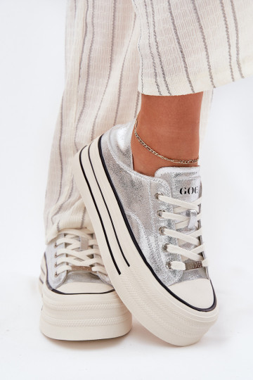 Pele Sapatos de lazer com uma plataforma GOE RR2N4108 cor prata