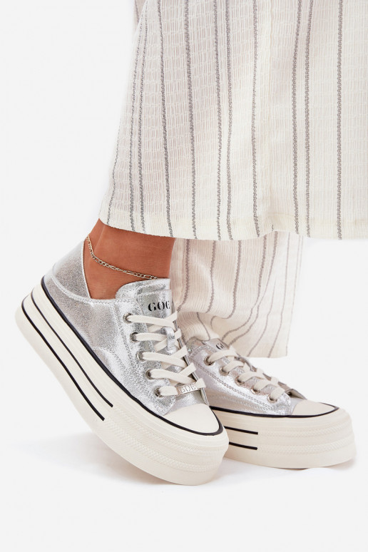 Pele Sapatos de lazer com uma plataforma GOE RR2N4108 cor prata Pele Sapatos de lazer com uma plataforma GOE RR2N4108 cor prata