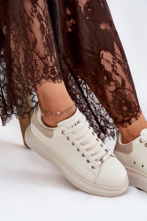 Pele À modalo de tênis Feminino com uma plataforma GOE RR2N4004 bege Pele À modalo de tênis Feminino com uma plataforma GOE RR2N4004 bege