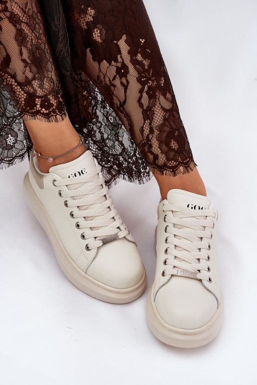 Pele À modalo de tênis Feminino com uma plataforma GOE RR2N4004 bege Pele À modalo de tênis Feminino com uma plataforma GOE RR2N4004 bege