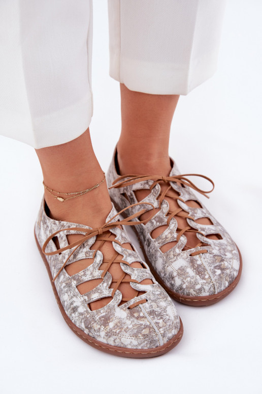 Bailarinas Com recortes Tem que serciejka 06835-25/00-1 cor dourada Bailarinas Com recortes Tem que serciejka 06835-25/00-1 cor dourada