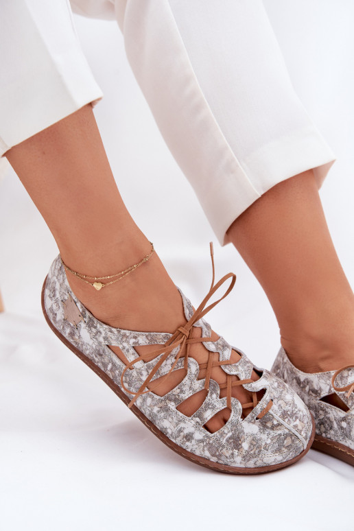 Bailarinas Com recortes Tem que serciejka 06835-25/00-1 cor dourada Bailarinas Com recortes Tem que serciejka 06835-25/00-1 cor dourada