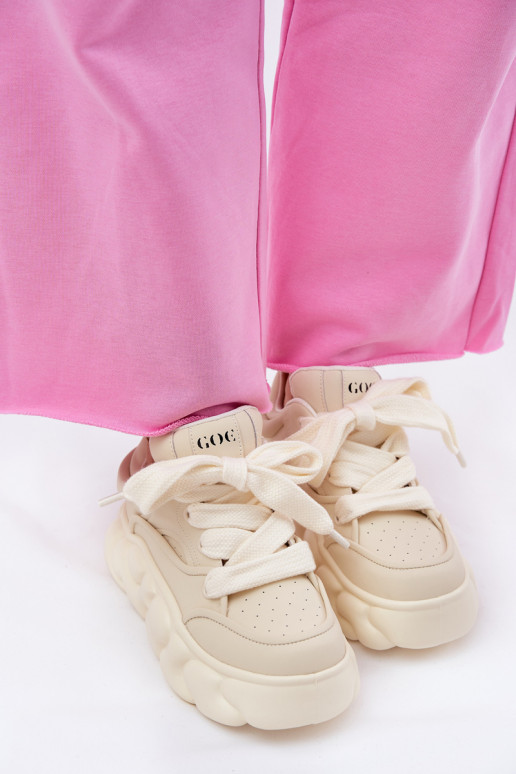 Pele À modalo de tênis Feminino com uma plataforma GOE RR2N4043 bege Pele À modalo de tênis Feminino com uma plataforma GOE RR2N4043 bege