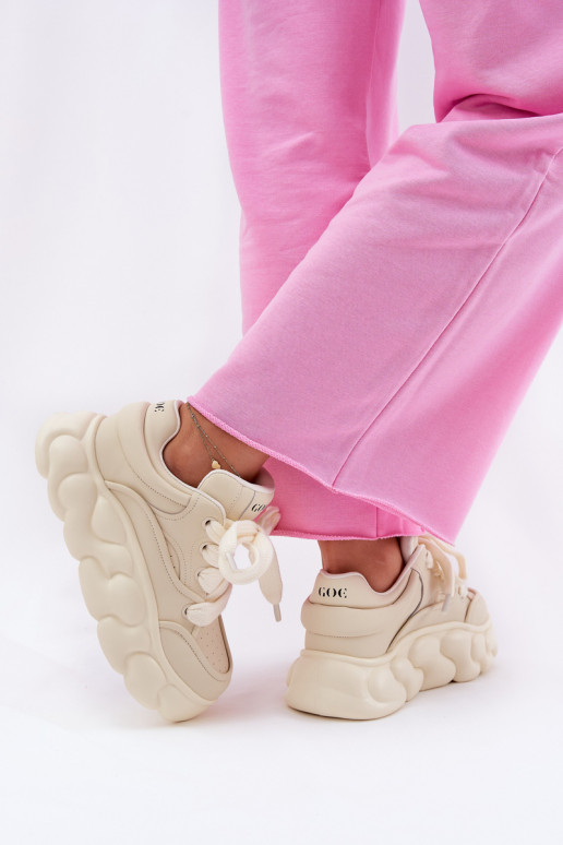 Pele À modalo de tênis Feminino com uma plataforma GOE RR2N4043 bege Pele À modalo de tênis Feminino com uma plataforma GOE RR2N4043 bege