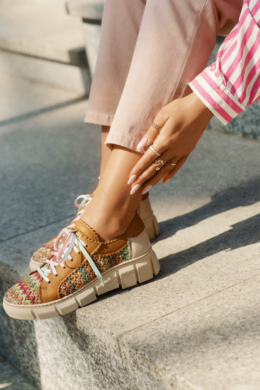 Feminino Pele sapato Tem que serciejka 05850-29 Cores diferentes Feminino Pele sapato Tem que serciejka 05850-29 Cores diferentes