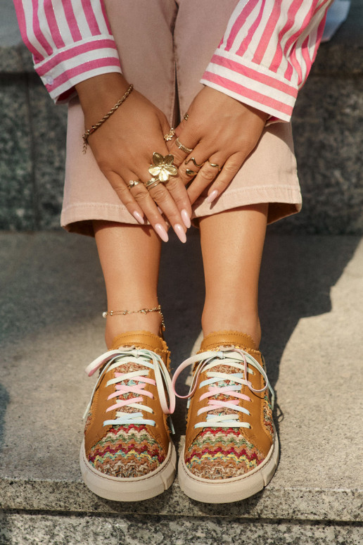 Feminino Pele sapato Tem que serciejka 05850-29 Cores diferentes Feminino Pele sapato Tem que serciejka 05850-29 Cores diferentes