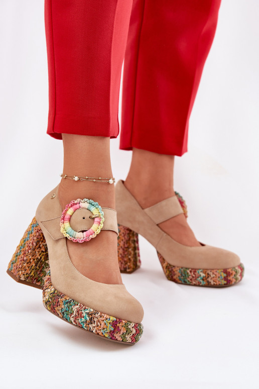 Sapatos de camurça Com trança com salto e plataforma Tem que serciejka 06839-04 bege Sapatos de camurça Com trança com salto e plataforma Tem que serciejka 06839-04 bege