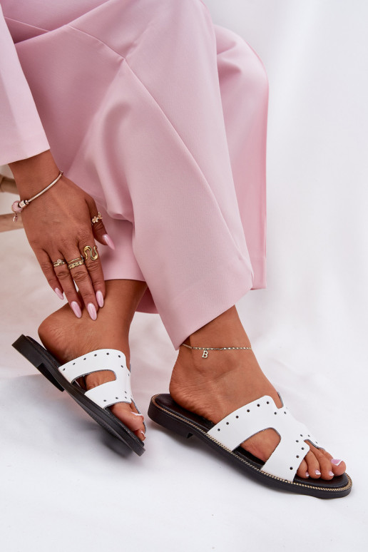 Zazoo 40326 com efeito verniz Feminino Chinelos Com recortes decorativos cor branca Zazoo 40326 com efeito verniz Feminino Chinelos Com recortes decorativos cor branca