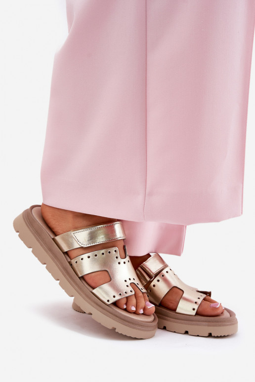 Chinelos femininosHabilitadoturalnej Skóry com uma plataforma Zazoo 40440 cor dourada Chinelos femininosHabilitadoturalnej Skóry com uma plataforma Zazoo 40440 cor dourada