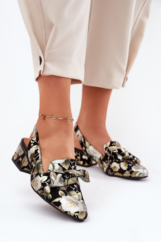 Pele Sapato com flores com fitas N6539-44 cor preta Pele Sapato com flores com fitas N6539-44 cor preta