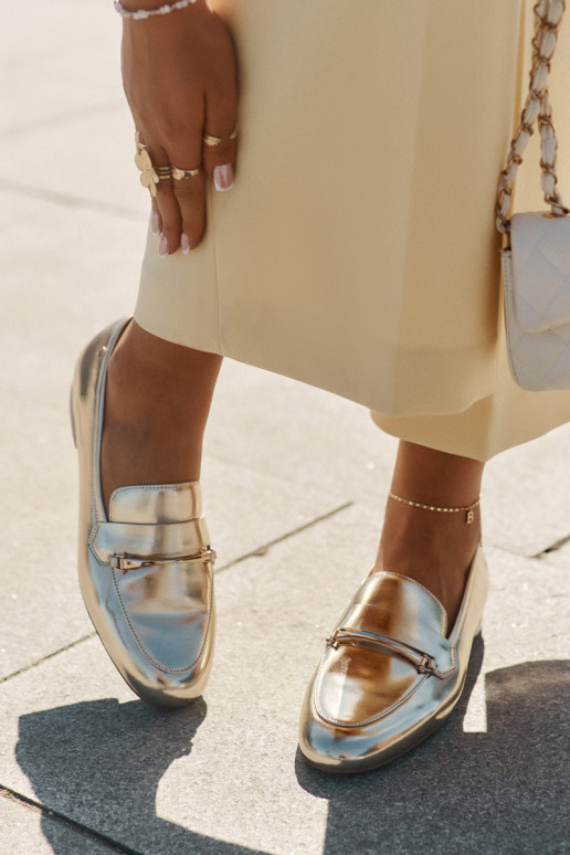 Pele sapato mocassins femininos Tem que serciejka K6809-25 cor dourada Pele sapato mocassins femininos Tem que serciejka K6809-25 cor dourada