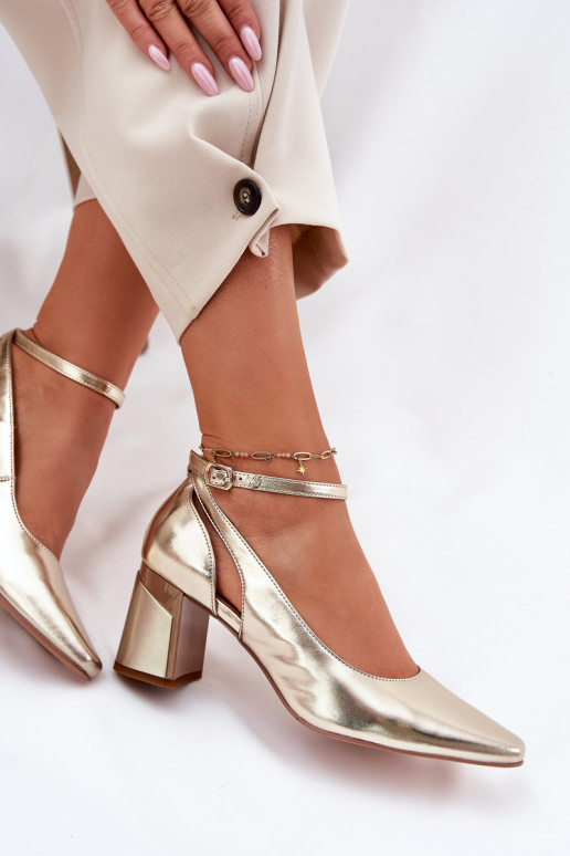 Pele Sapato com salto Tem que serciejka K6816-25 cor dourada Pele Sapato com salto Tem que serciejka K6816-25 cor dourada