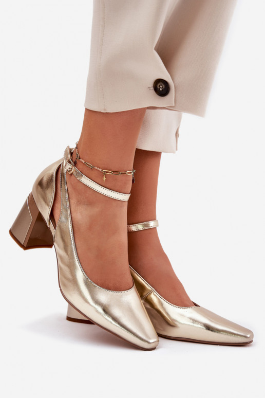 Pele Sapato com salto Tem que serciejka K6816-25 cor dourada Pele Sapato com salto Tem que serciejka K6816-25 cor dourada