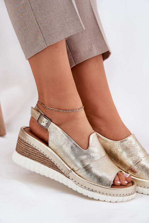 Sandálias femininas Pele Em uma cunha Artiker 56C0920 cor dourada Sandálias femininas Pele Em uma cunha Artiker 56C0920 cor dourada