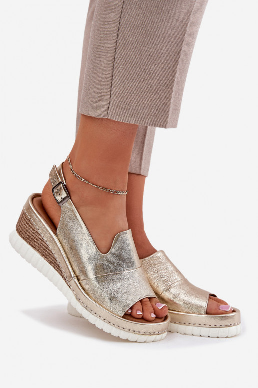 Sandálias femininas Pele Em uma cunha Artiker 56C0920 cor dourada Sandálias femininas Pele Em uma cunha Artiker 56C0920 cor dourada