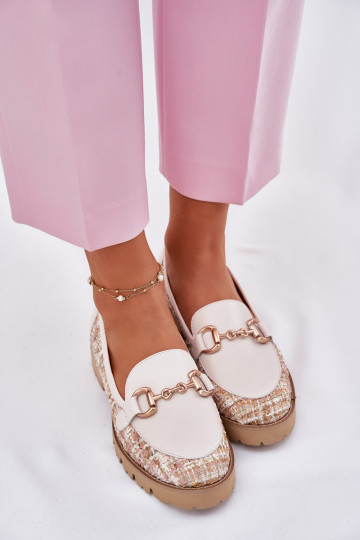 Pele mocassins femininos Ze cor douradam Detalem Laura Messi 2938 cor de marfim