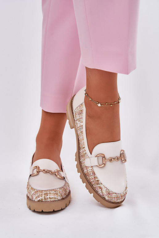 Pele mocassins femininos Ze cor douradam Detalem Laura Messi 2938 cor de marfim Pele mocassins femininos Ze cor douradam Detalem Laura Messi 2938 cor de marfim