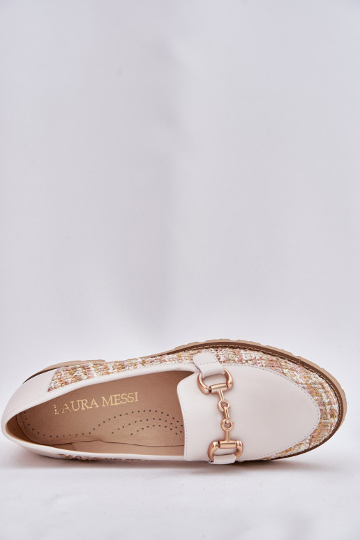 Pele mocassins femininos Ze cor douradam Detalem Laura Messi 2938 cor de marfim Pele mocassins femininos Ze cor douradam Detalem Laura Messi 2938 cor de marfim