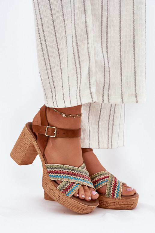 Sandálias femininas com salto Com trança Casal Paskach Zazoo 40460 cor marrom