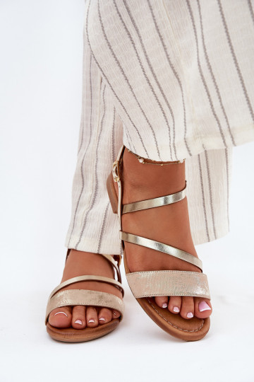 Sandálias femininas Feminino com salto largo Tem que serciejka 06966-25 cor dourada