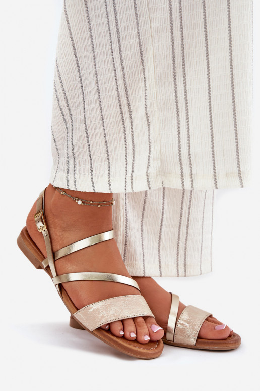 Sandálias femininas Feminino com salto largo Tem que serciejka 06966-25 cor dourada Sandálias femininas Feminino com salto largo Tem que serciejka 06966-25 cor dourada