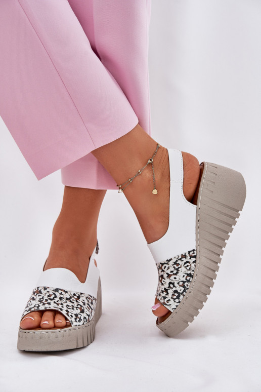 Sandálias femininasHabilitadoturalnej Skóry Em uma cunha Artiker 56C0958 cor branca Sandálias femininasHabilitadoturalnej Skóry Em uma cunha Artiker 56C0958 cor branca