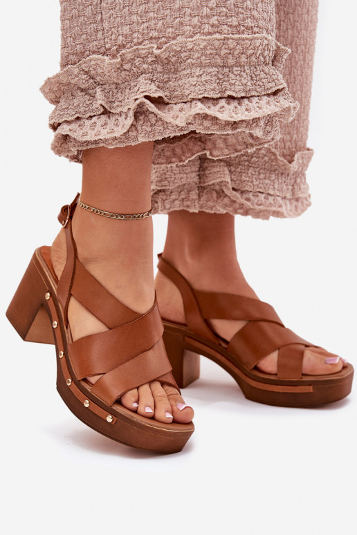 Sandálias femininas com salto Zazoo 1081 cor marrom