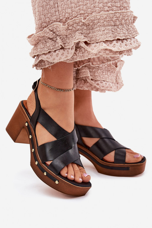 Sandálias femininas com salto Zazoo 1081 cor preta