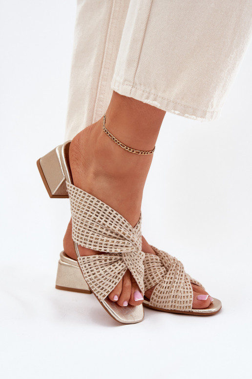 Chinelos femininos Klocke Tem que serciejka 06955-25 bege-cor dourada Chinelos femininos Klocke Tem que serciejka 06955-25 bege-cor dourada