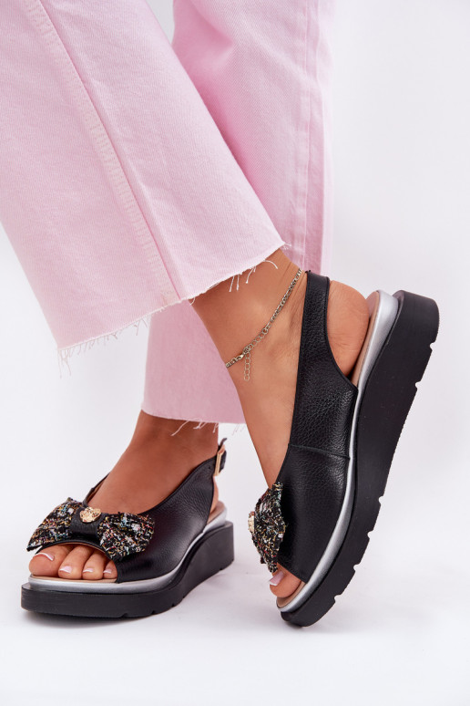 Sandálias femininas Feminino Em uma cunha com fitas Zazoo 1882 cor preta Sandálias femininas Feminino Em uma cunha com fitas Zazoo 1882 cor preta