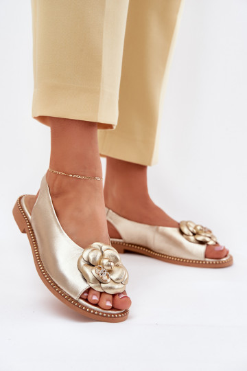 Pele Sandálias rasteiras com enfeites CheBello 4642 cor dourada