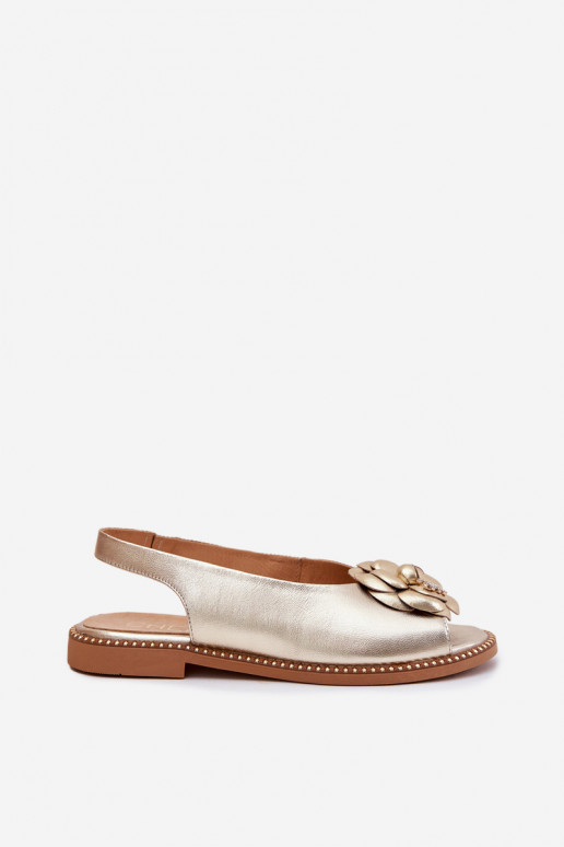 Pele Sandálias rasteiras com enfeites CheBello 4642 cor dourada Pele Sandálias rasteiras com enfeites CheBello 4642 cor dourada