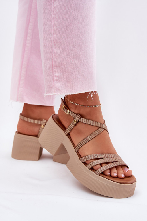 Sandálias femininas Feminino Tem que serciejka 06990-25 cor dourada