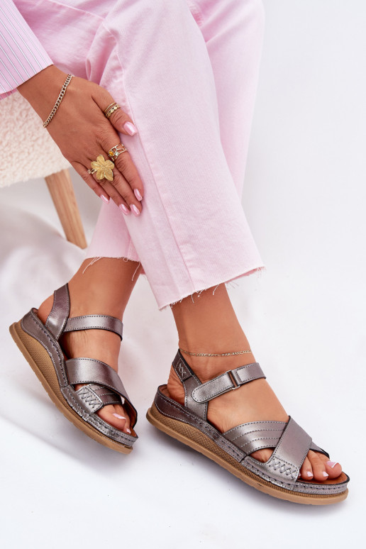 Sandálias femininas Feminino com uma plataforma Tem que serciejka L7064-35 cor cinza Sandálias femininas Feminino com uma plataforma Tem que serciejka L7064-35 cor cinza