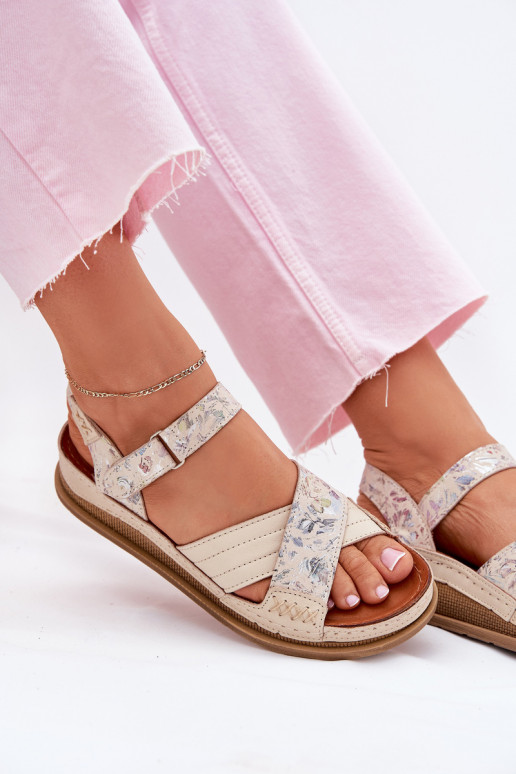 Sandálias femininas Feminino com uma plataforma Tem que serciejka L7064-37 cor de marfim Sandálias femininas Feminino com uma plataforma Tem que serciejka L7064-37 cor de marfim