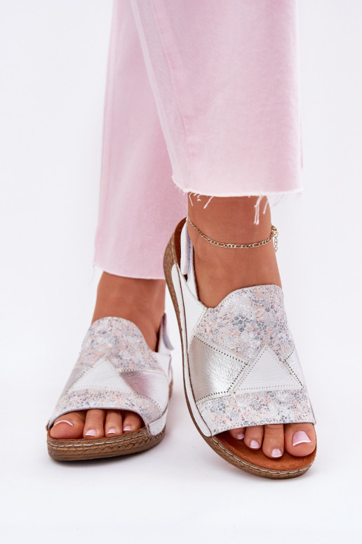 Sandálias femininas Feminino Em uma cunha Com trança Tem que serciejka L7067-11 cor branca Sandálias femininas Feminino Em uma cunha Com trança Tem que serciejka L7067-11 cor branca