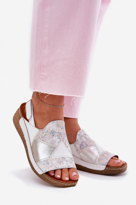 Sandálias femininas Feminino Em uma cunha Com trança Tem que serciejka L7067-11 cor branca Sandálias femininas Feminino Em uma cunha Com trança Tem que serciejka L7067-11 cor branca