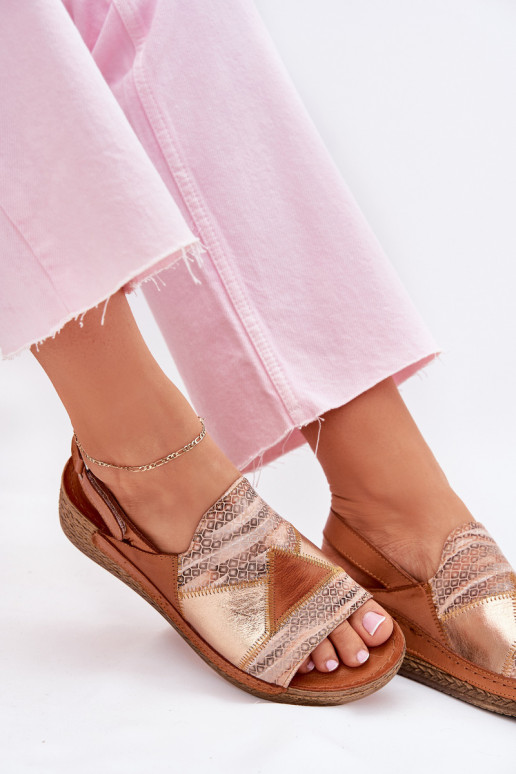 Sandálias femininas Feminino Em uma cunha Com trança Tem que serciejka L7067-29 cor marrom Sandálias femininas Feminino Em uma cunha Com trança Tem que serciejka L7067-29 cor marrom