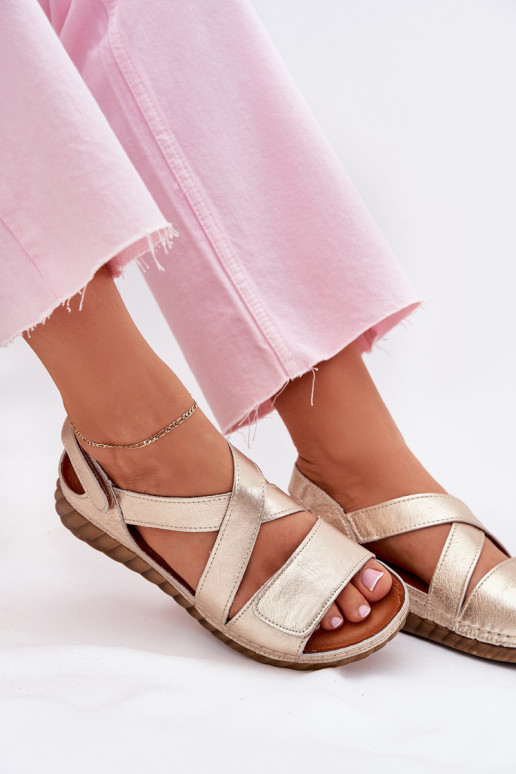 Sandálias femininas Feminino com fixadores adesivos Tem que serciejka L6848-25 cor dourada Sandálias femininas Feminino com fixadores adesivos Tem que serciejka L6848-25 cor dourada