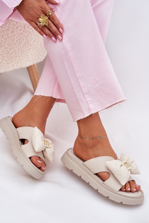 Chinelos de couro Feminino com uma plataforma com fitas CheBello 4647 bege Chinelos de couro Feminino com uma plataforma com fitas CheBello 4647 bege