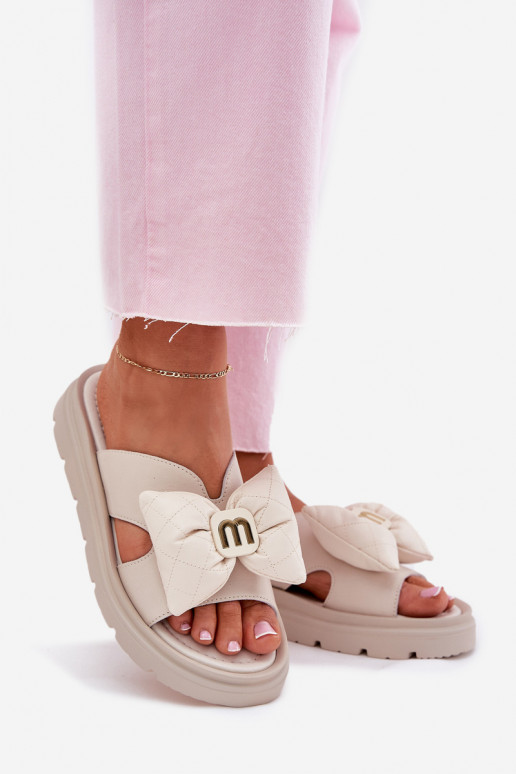 Chinelos de couro Feminino com uma plataforma com fitas CheBello 4647 bege Chinelos de couro Feminino com uma plataforma com fitas CheBello 4647 bege