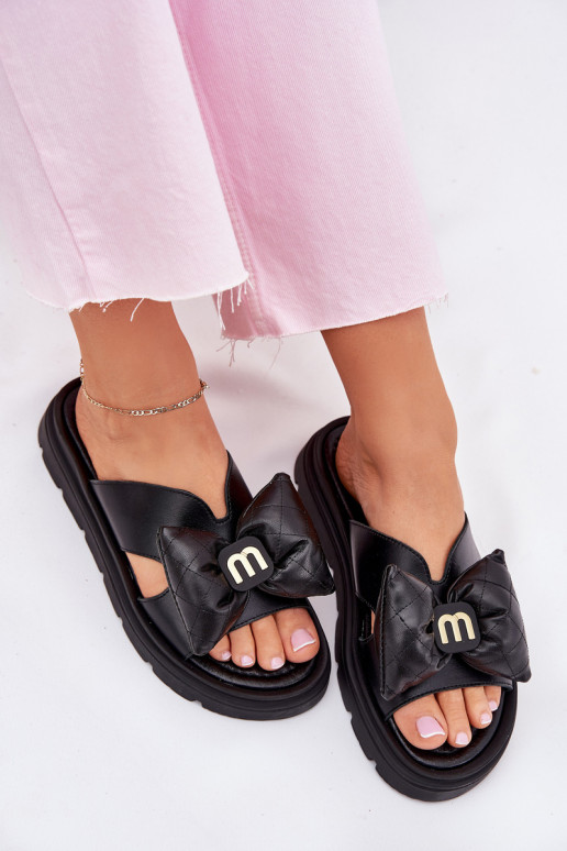 Chinelos de couro Feminino com uma plataforma com fitas CheBello 4647 cor preta Chinelos de couro Feminino com uma plataforma com fitas CheBello 4647 cor preta